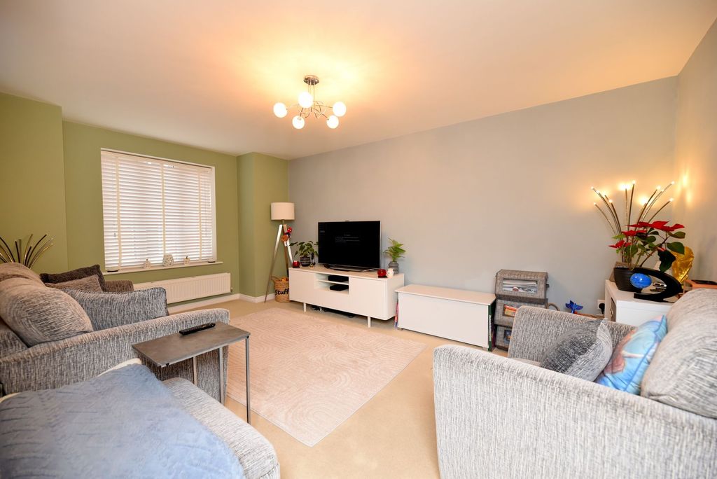 Property photo 1 of 25