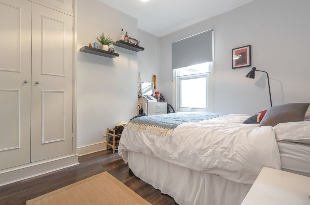 Property photo 2 of 5 Bedroom 2