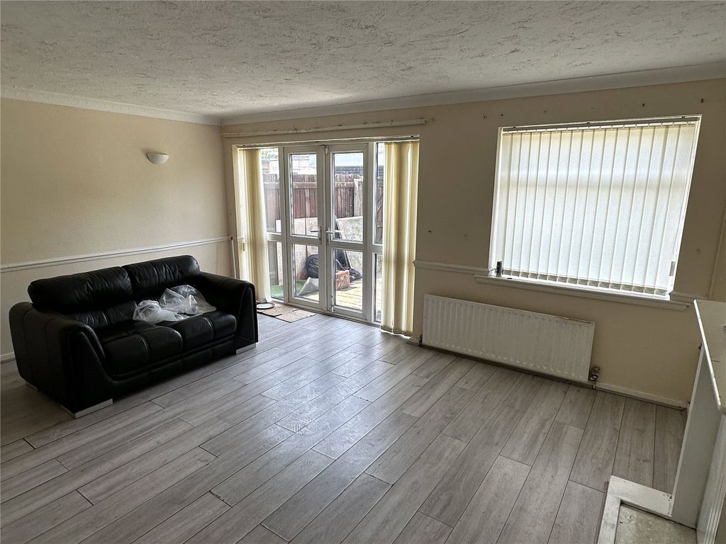 Property photo 3 of 12 Picture No. 47