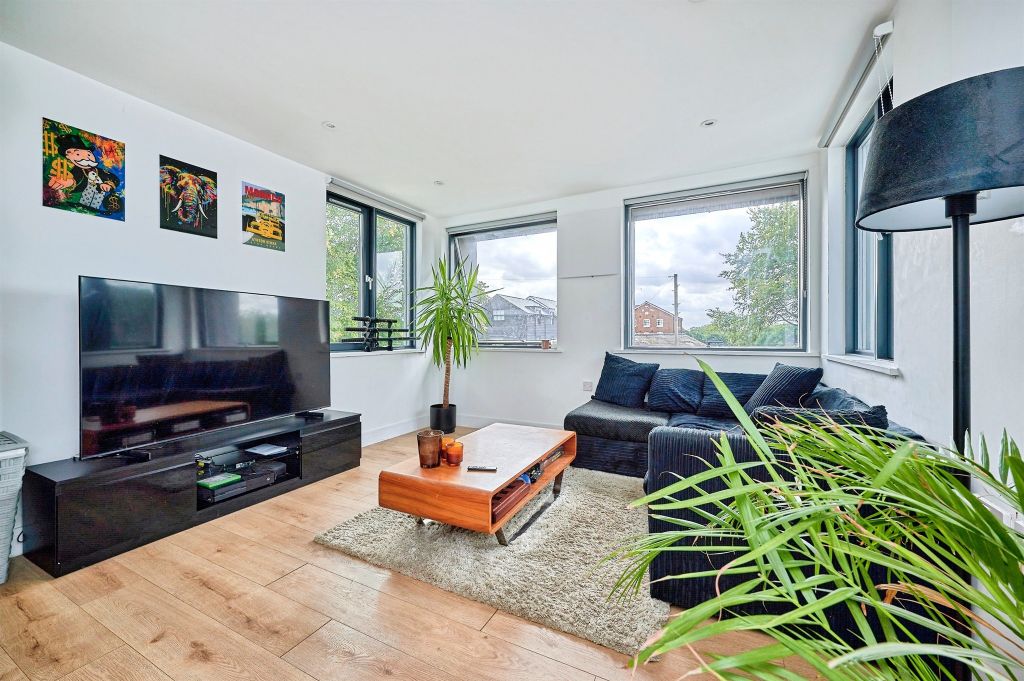 Property photo 2 of 13