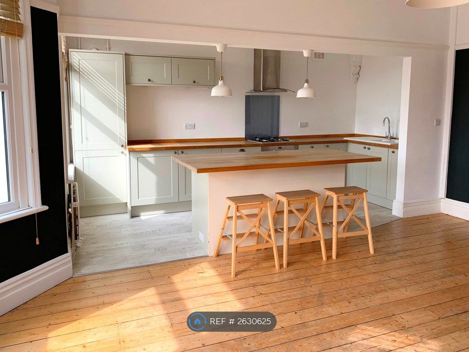 Property photo 2 of 19 Kitchen / Living Space