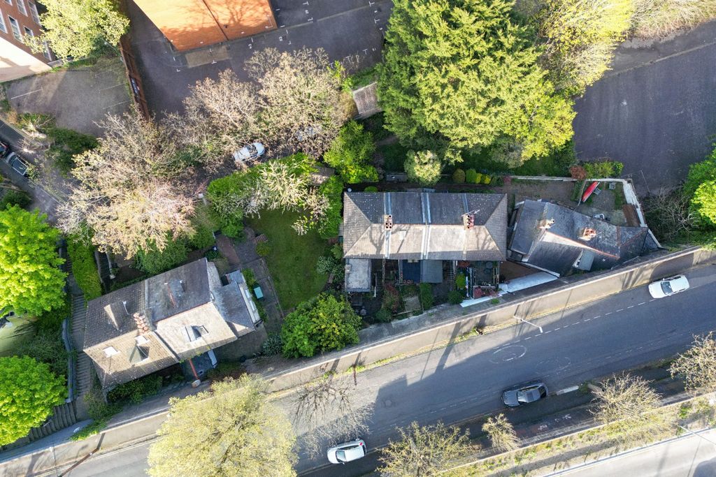 Property photo 2 of 13 4826331