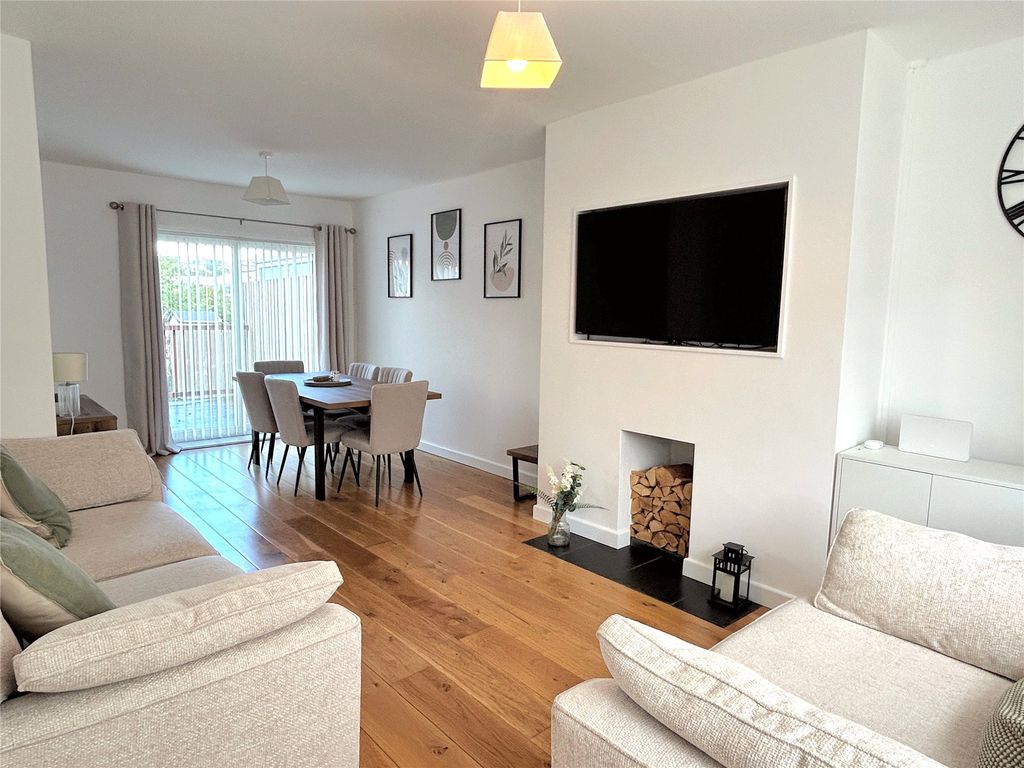 Property photo 2 of 23 Picture No. 03