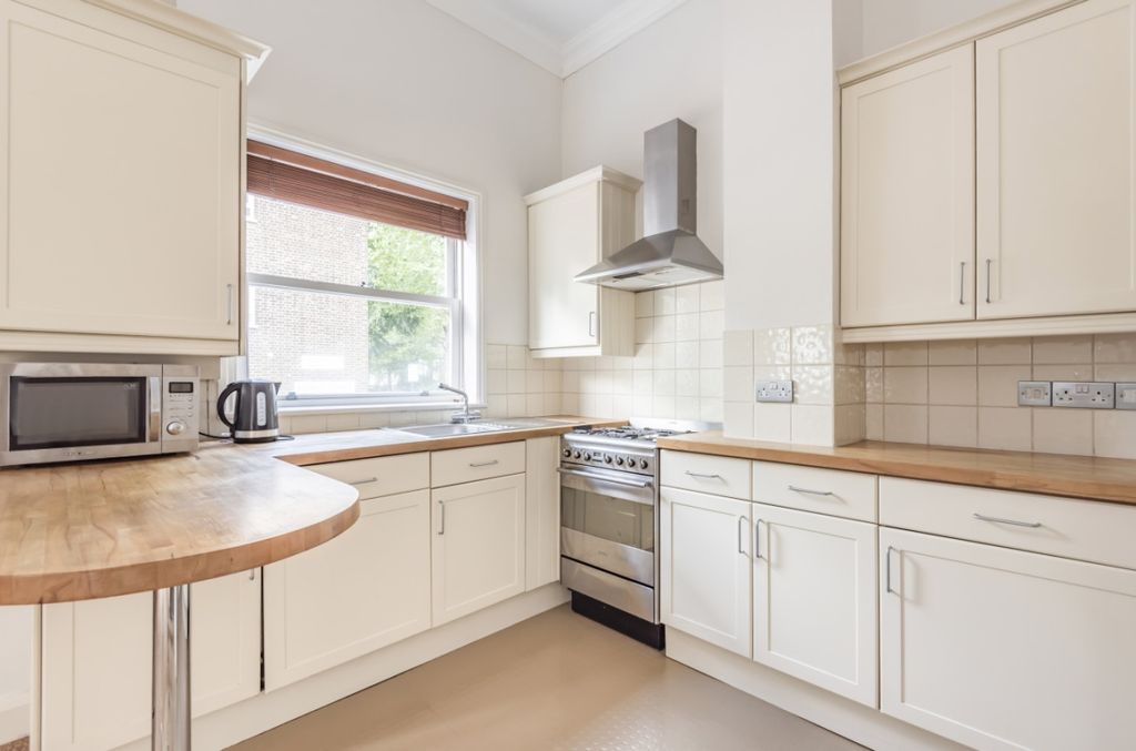 Property photo 3 of 7 637964 (4)