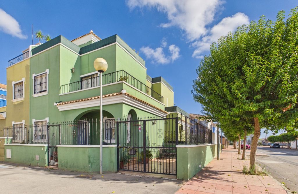 Property photo 1 of 39
