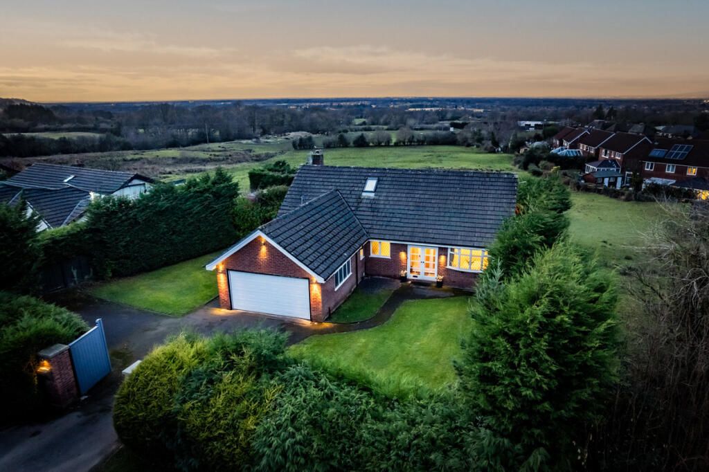 Property photo 1 of 16 Front (Exterior)