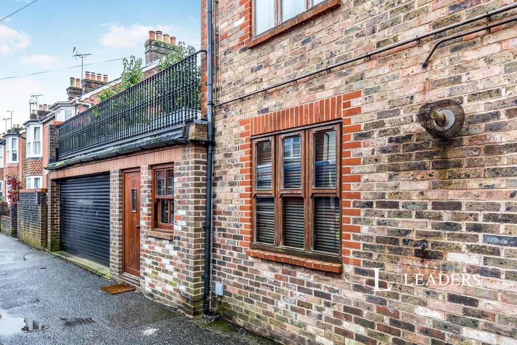 Property photo 1 of 13 Pbox-Img.Jpg