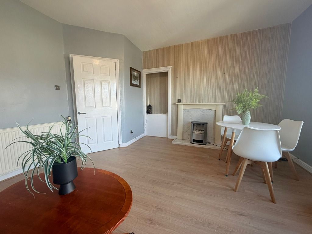 Property photo 3 of 9 Photo 3