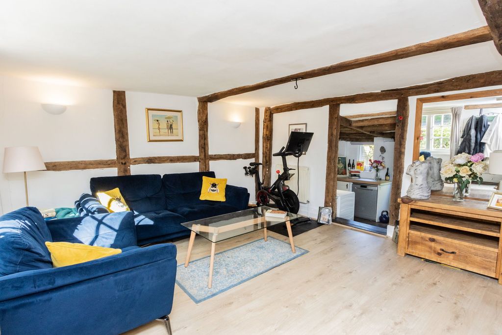 Property photo 3 of 13
