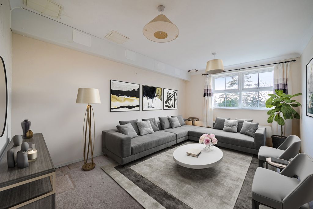 Property photo 3 of 6