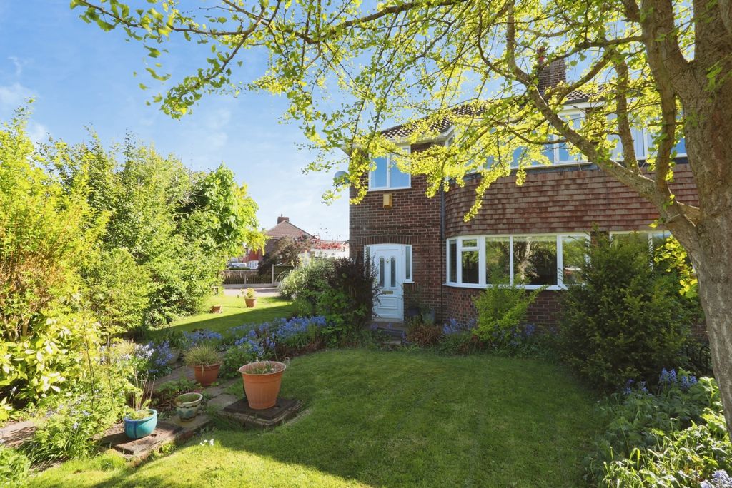 Property photo 1 of 18 Pbox-Img.Jpg