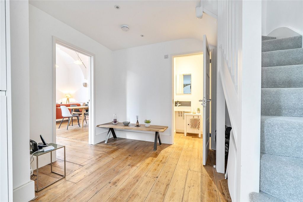 Property photo 3 of 29 Picture No. 31