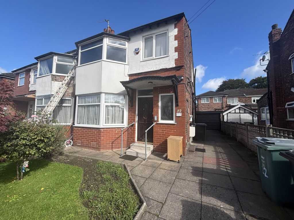 Property photo 2 of 13