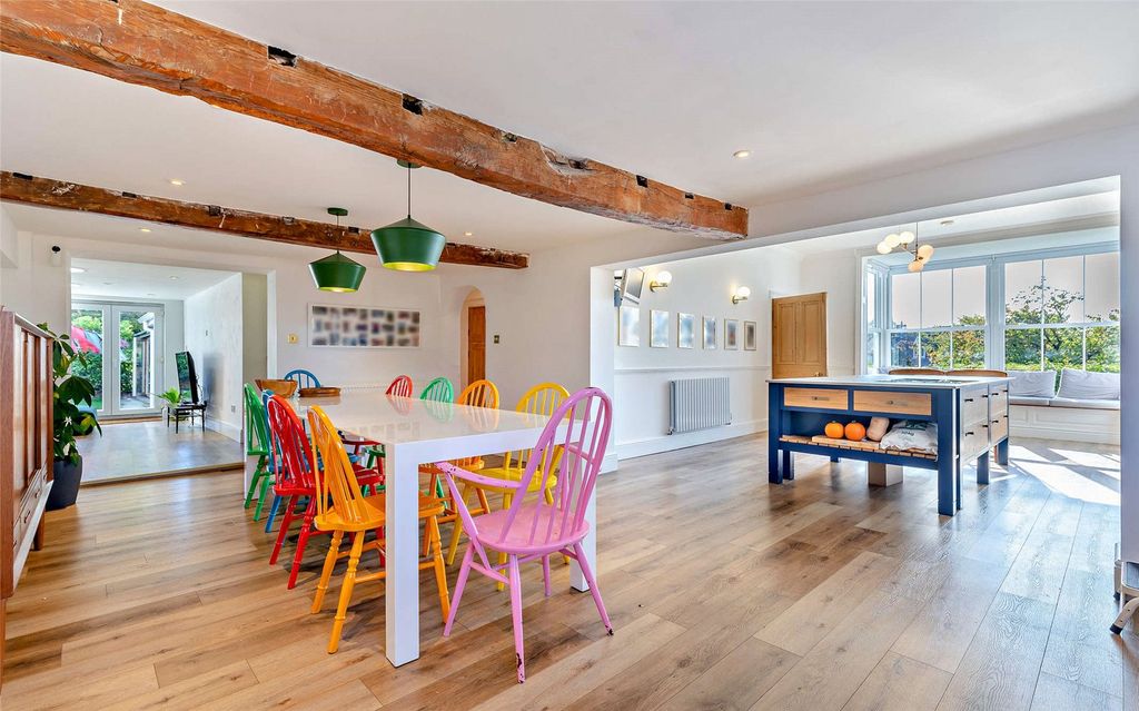 Property photo 2 of 31 Dining Room