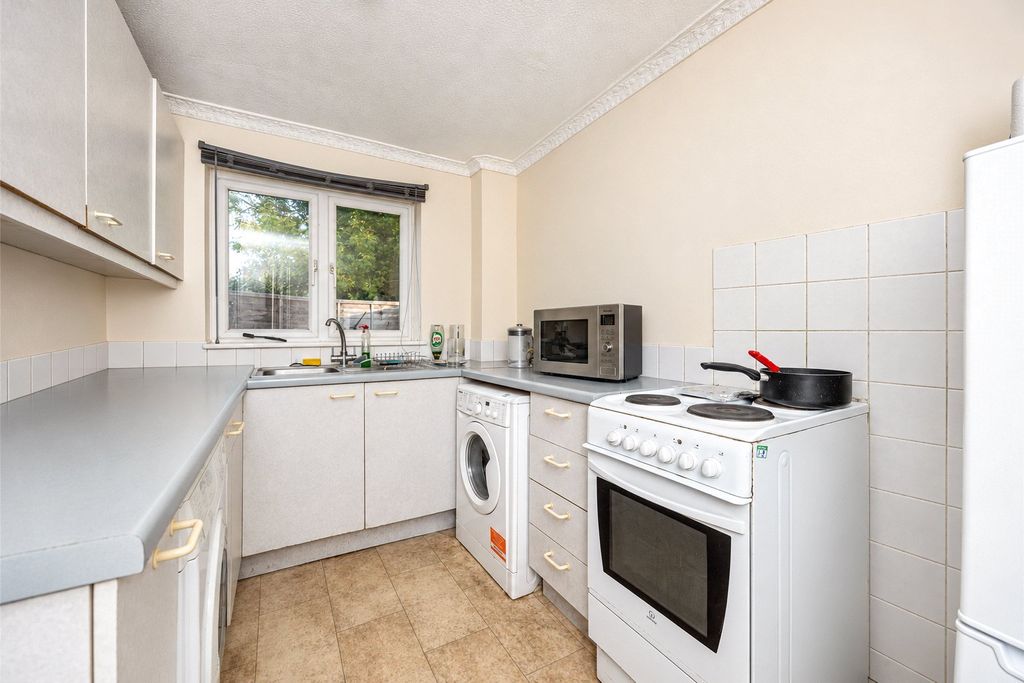 Property photo 2 of 10 Picture No. 19
