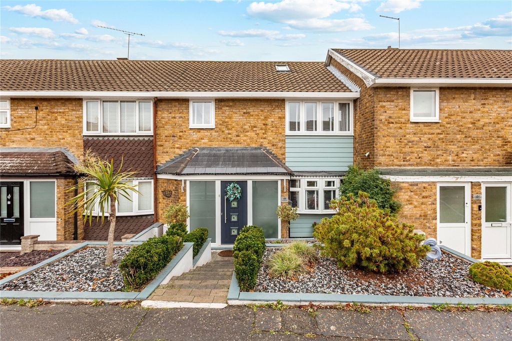 Property photo 1 of 18 Front