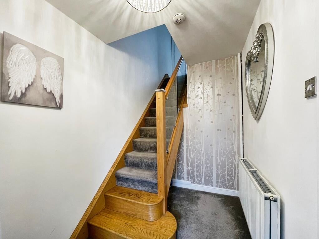 Property photo 2 of 26