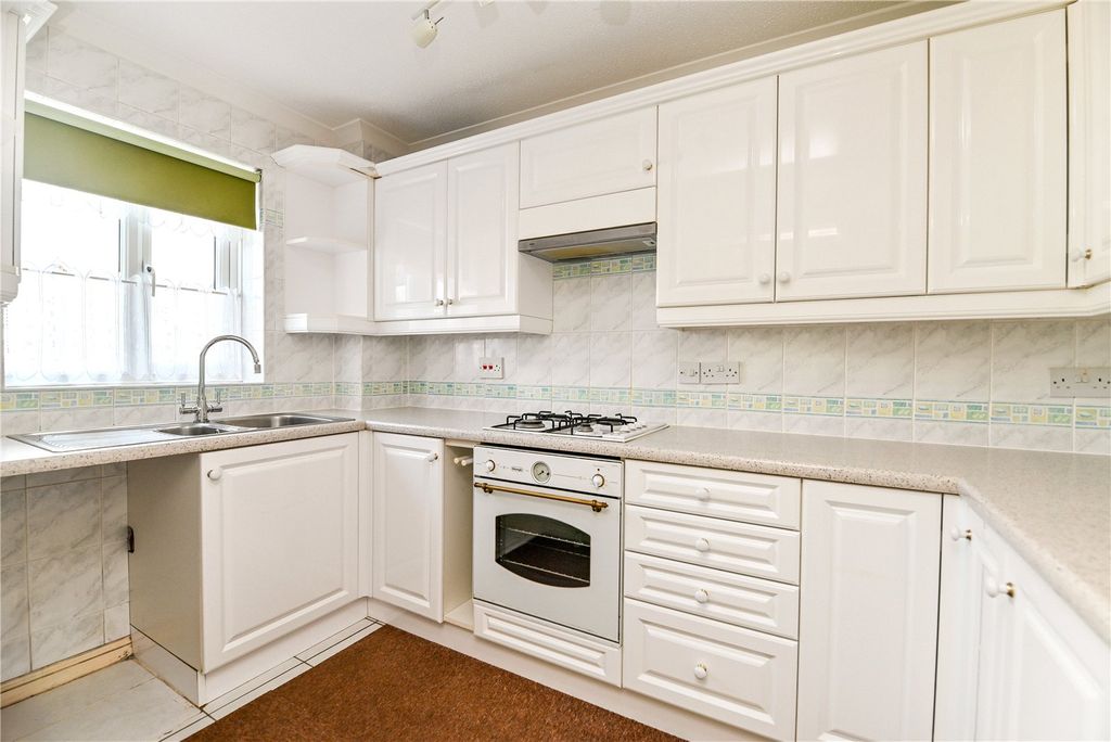 Property photo 3 of 15 Kitchen