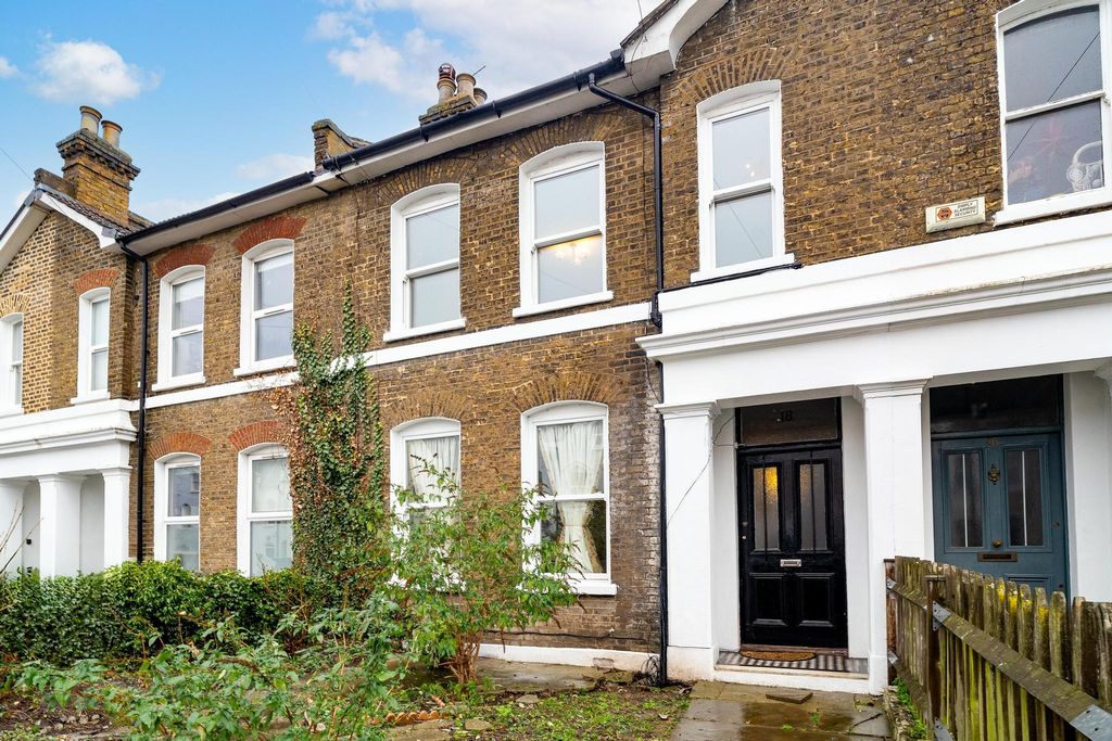 Property photo 1 of 14 3 Bedroom Terraced For Sale