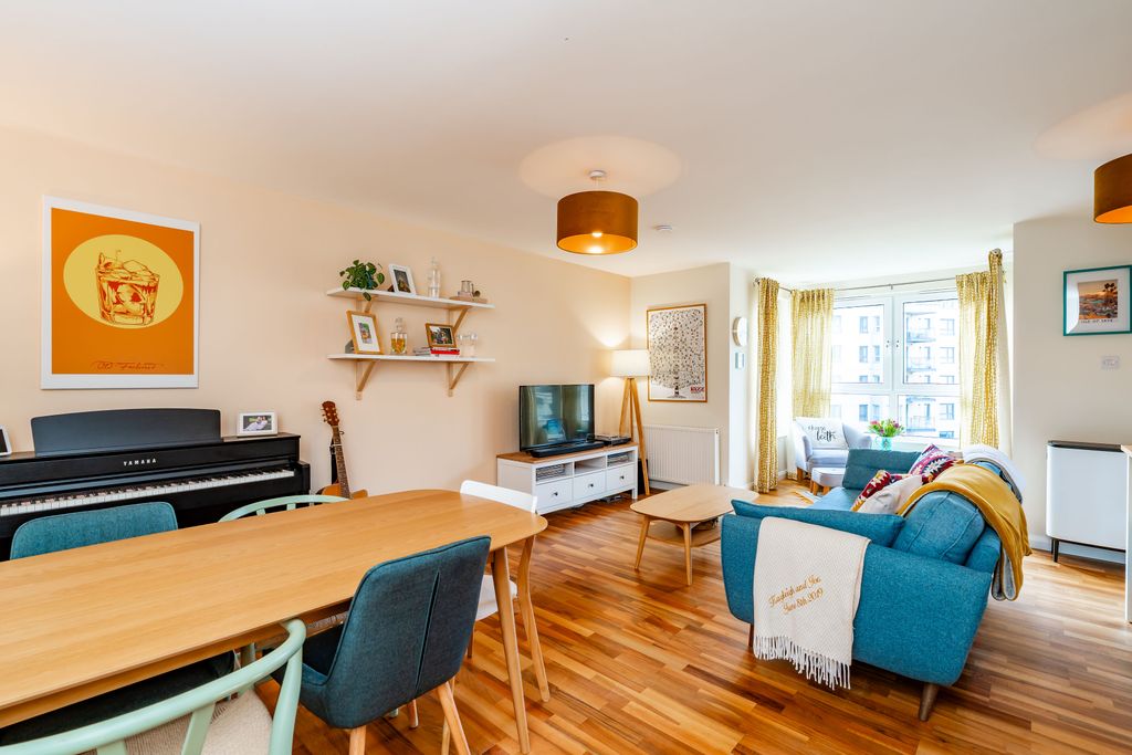 Property photo 2 of 21 Property Image 2