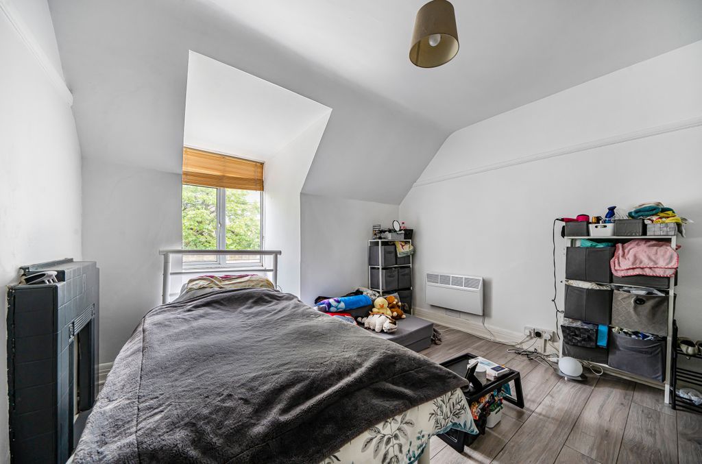 Property photo 3 of 8 988855 (4).Jpg