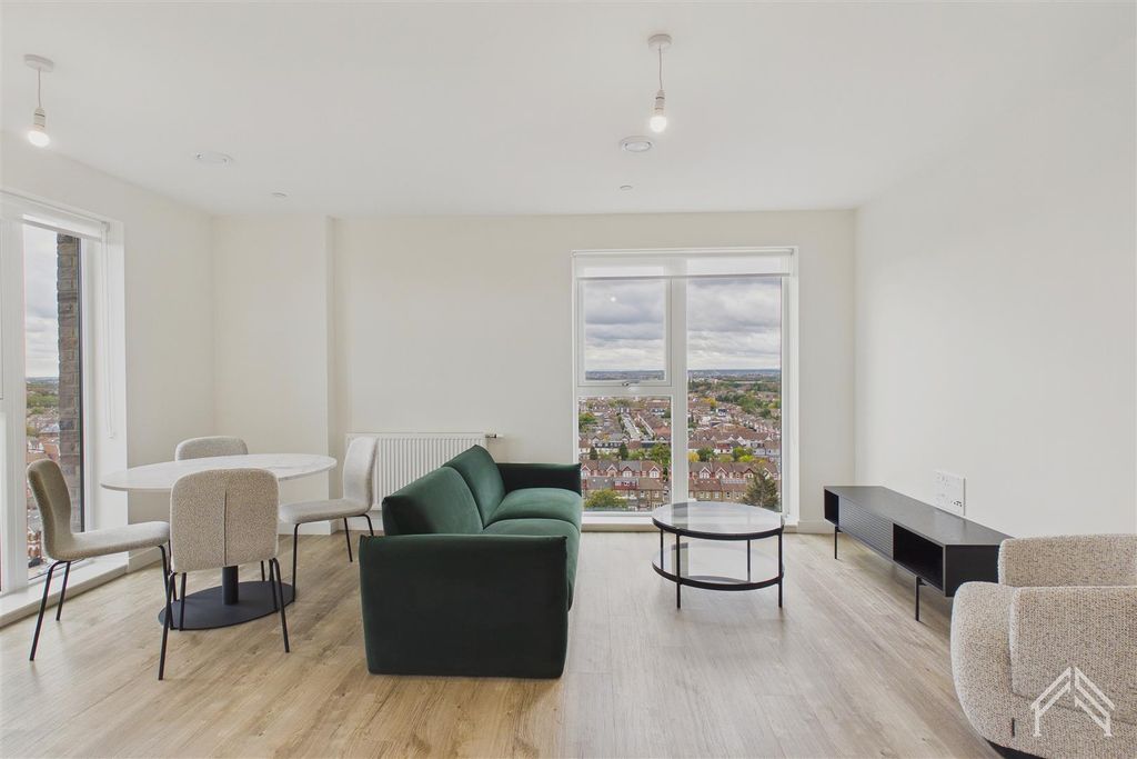 Property photo 3 of 11 3.Jpg