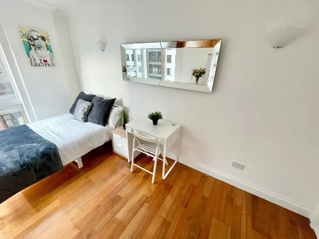Property photo 1 of 4