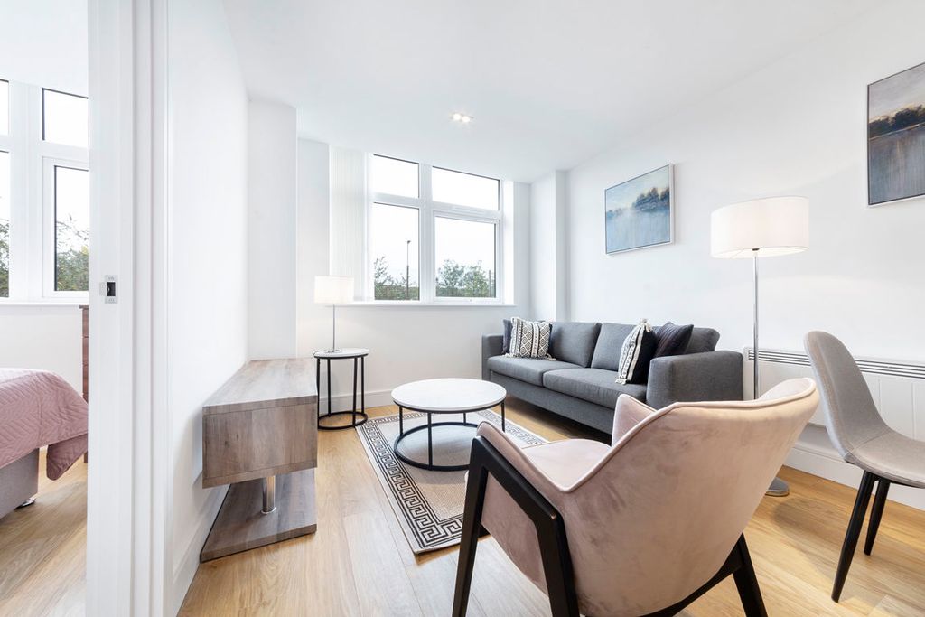 Property photo 2 of 7