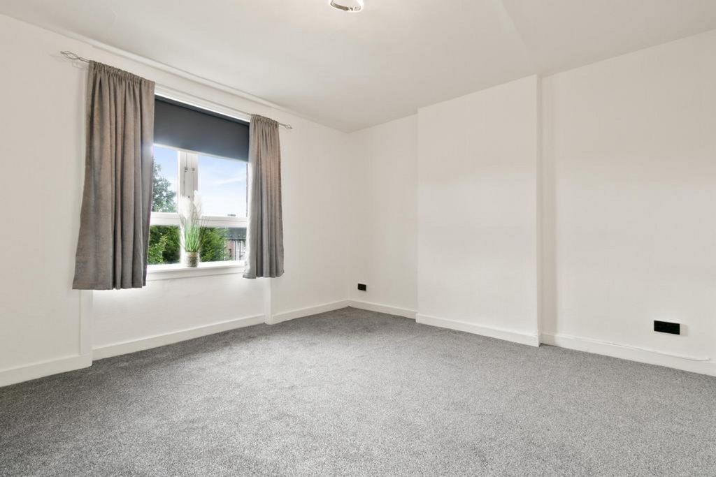 Property photo 2 of 29