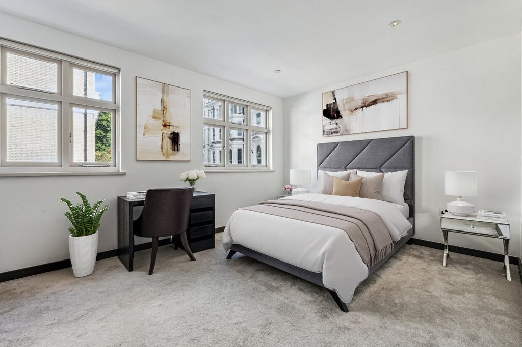 Property photo 2 of 20