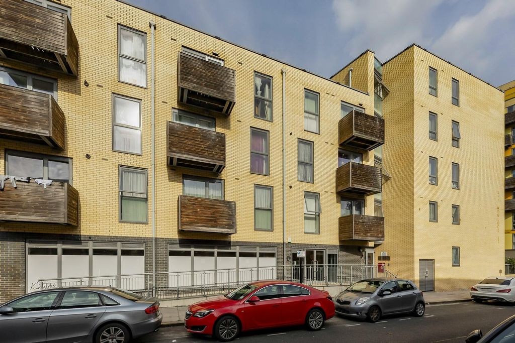 Property photo 2 of 10 3 Wenlock Street Exterior.Jpg