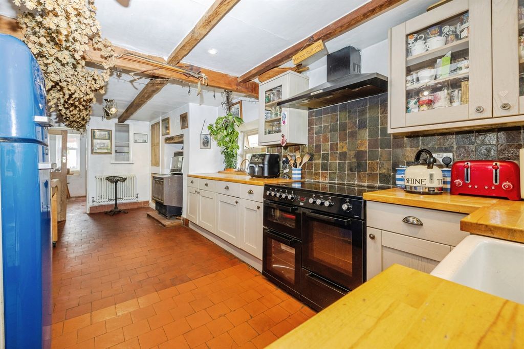 Property photo 3 of 29