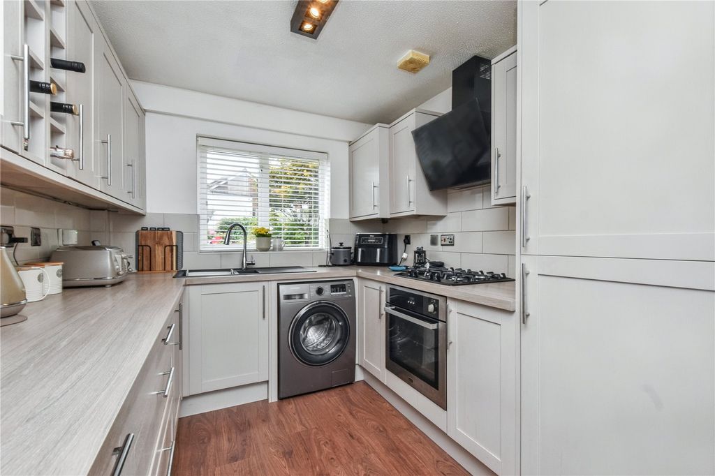 Property photo 3 of 21 Picture No. 08