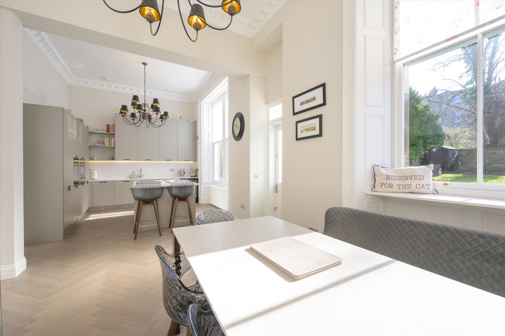 Additional image 13 of 4 bed flat for saleGlencairn Crescent, Edinburgh EH12