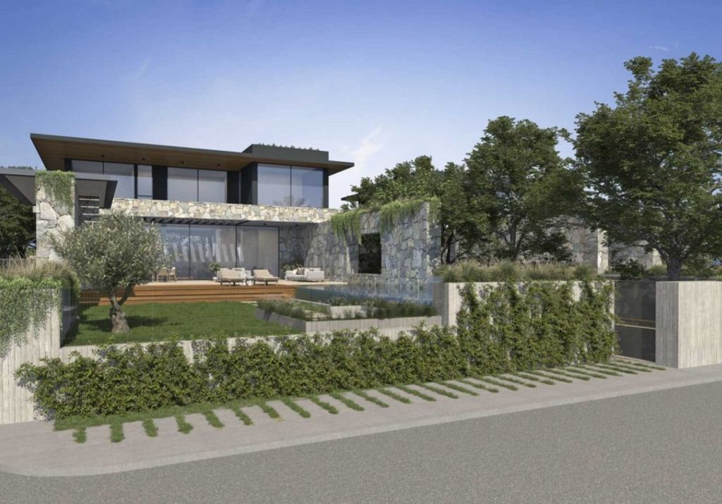 Property photo 2 of 18