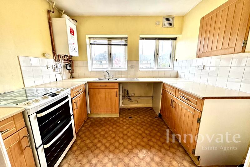 Property photo 3 of 8 Photo 7
