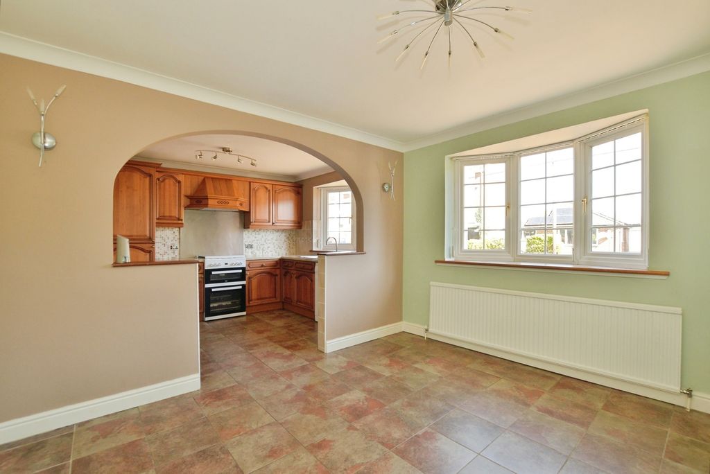 Property photo 3 of 20 Pbox-Img.Jpg