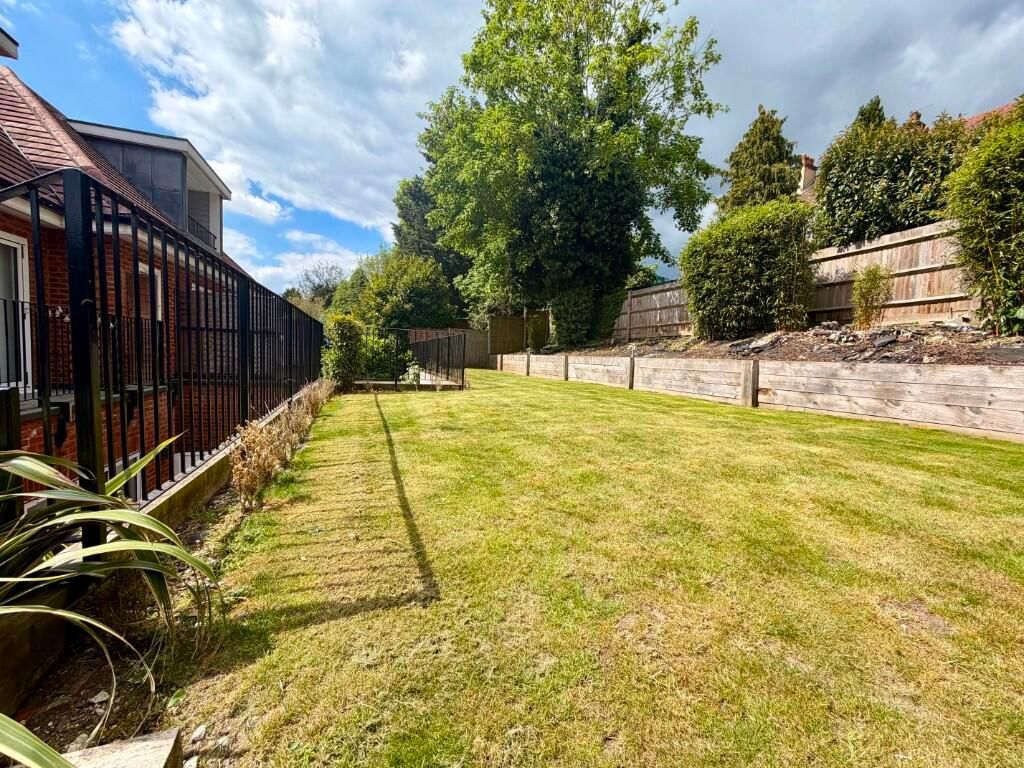 Additional image 19 of 3 bed flat for saleSouth Drive, Coulsdon CR5