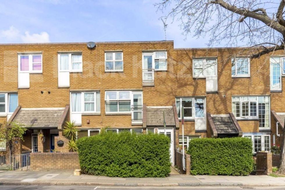 Property photo 1 of 1
