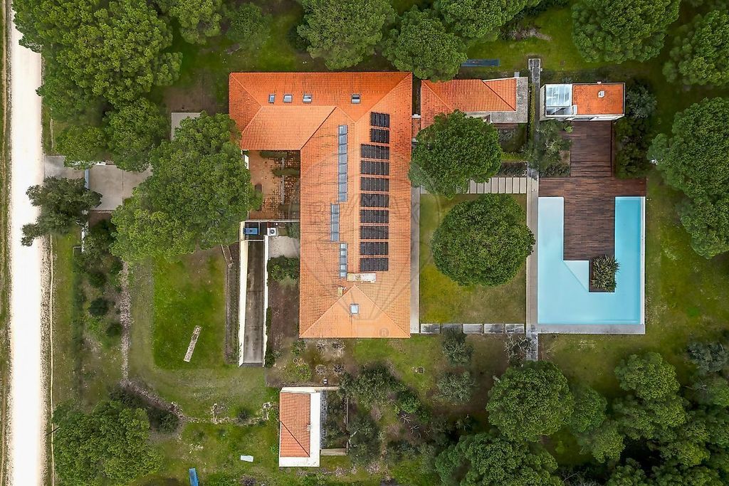 Property photo 3 of 49