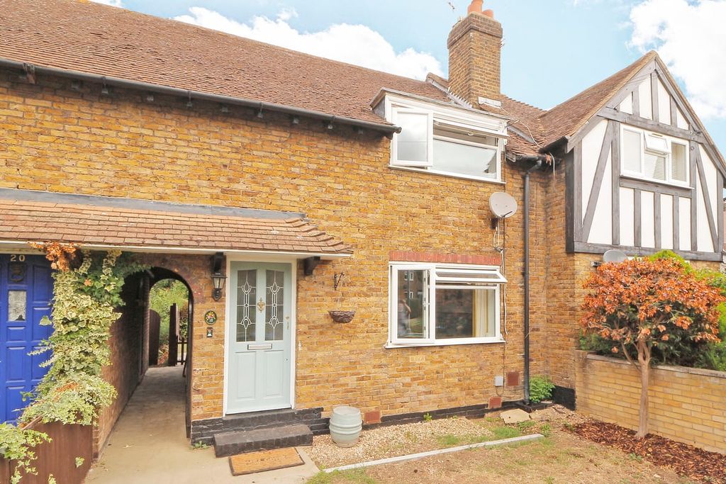 Property photo 1 of 10