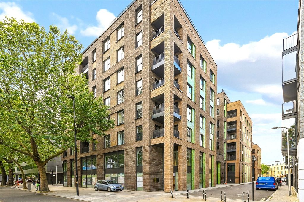 Property photo 2 of 14 External