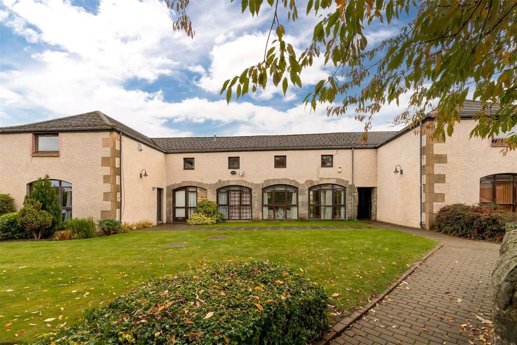 Property photo 1 of 20 Picture No. 02