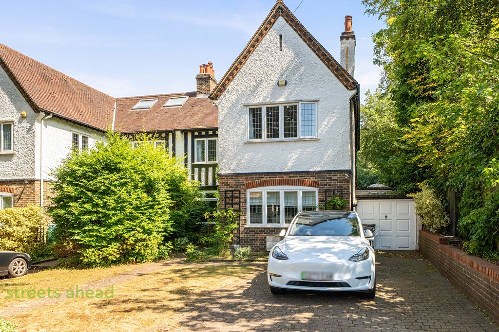 Property photo 1 of 20 B235B336-A1d7-478...