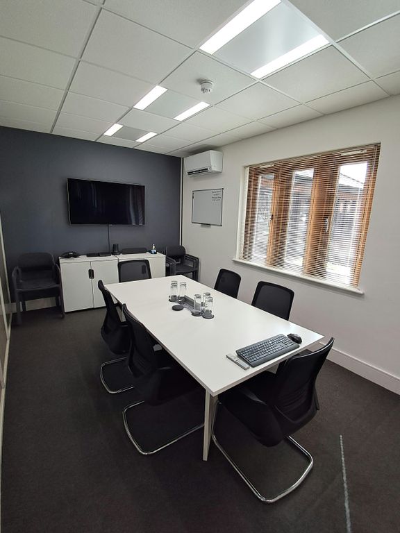 Property photo 3 of 10 1000011091.Jpg