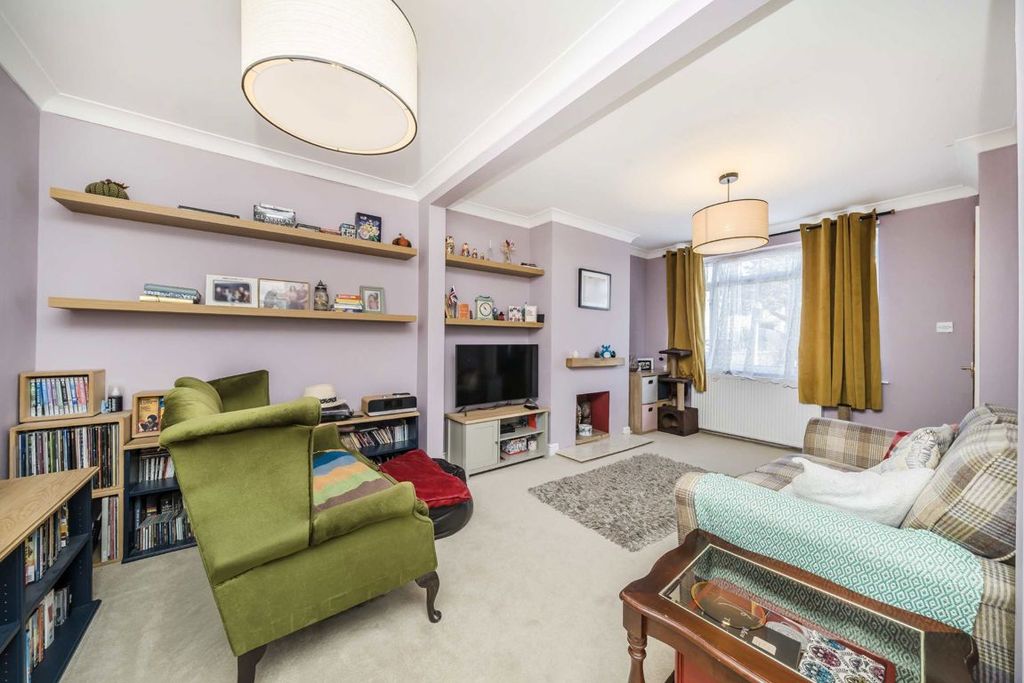 Property photo 2 of 6
