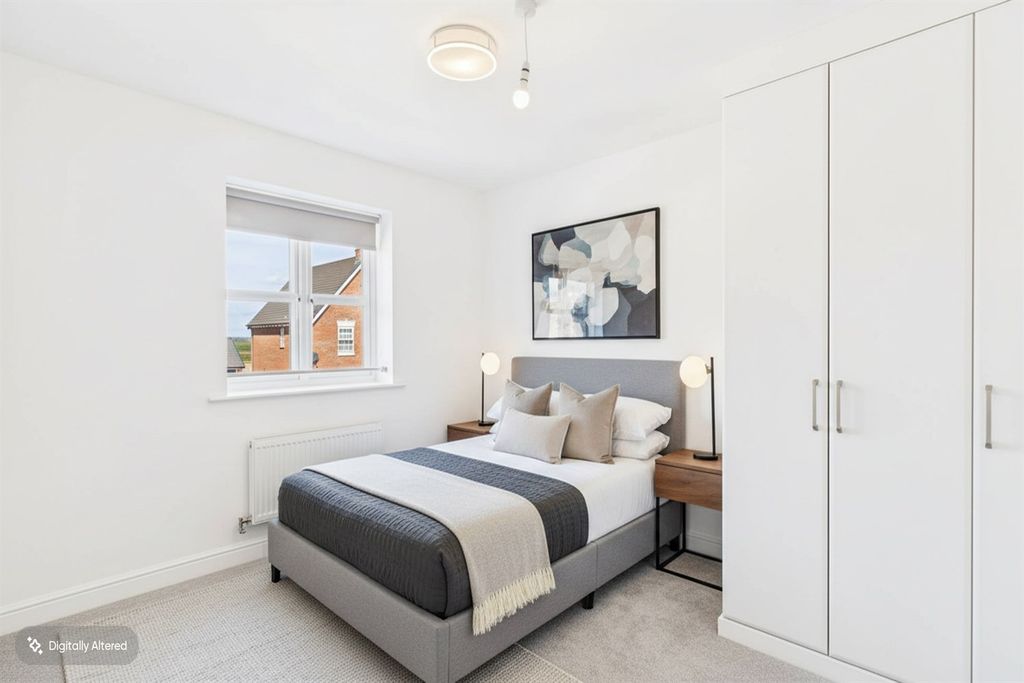 Property photo 2 of 6 (Main)