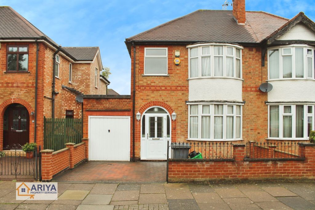 Property photo 1 of 17