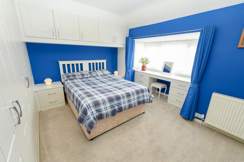 Property photo 2 of 21 Bedroom One