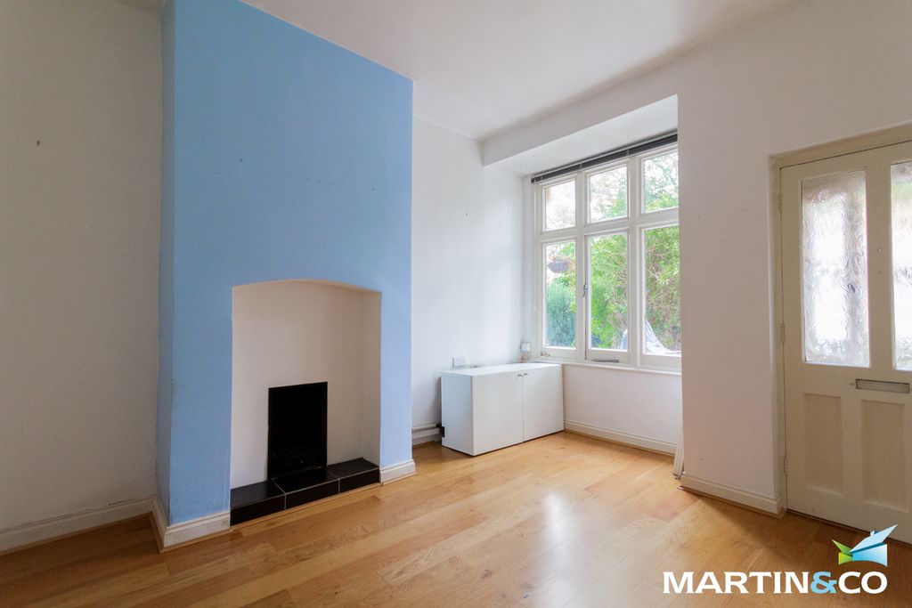 Property photo 2 of 7